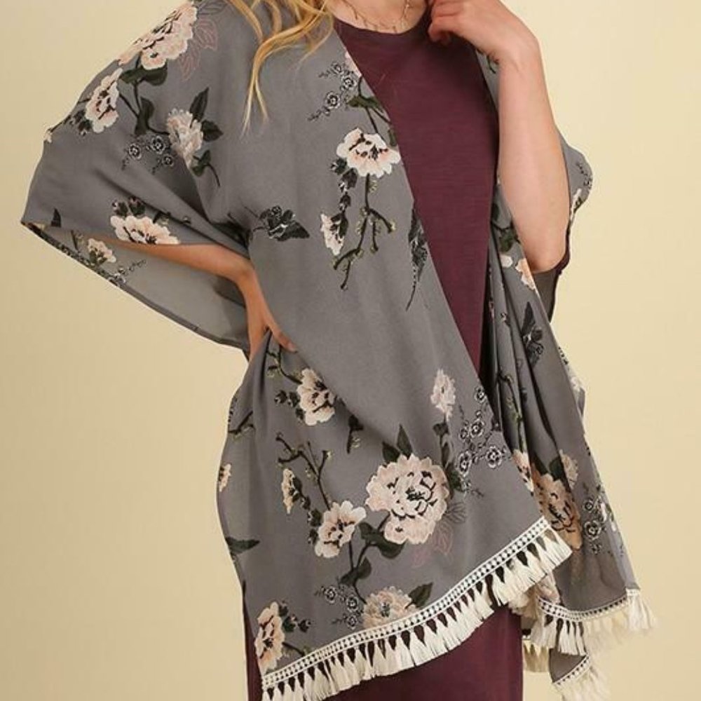 Grey Floral Print Fringe Kimono